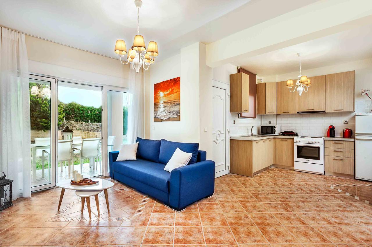 פוסידי Sunset Villas מראה חיצוני תמונה